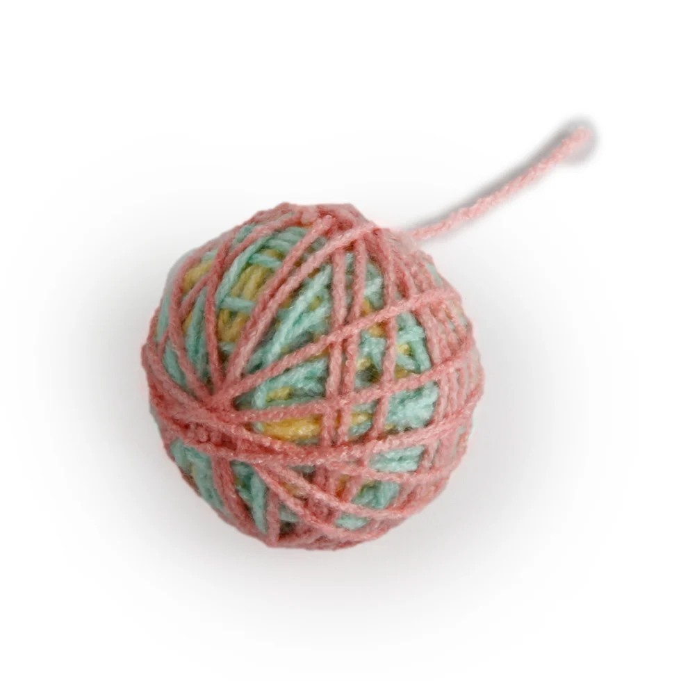 Piłeczka dla kota z przędzy i kocimiętką, ø 5,5 cm – AFP Knotty Habit - Yarn Ball - obrazek 2