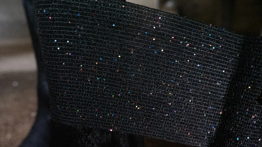 Samoprzylepny bandaż brokatowy, 10 cm, czarny – Excellent Animal Glitter Bandage Profi - obrazek 4