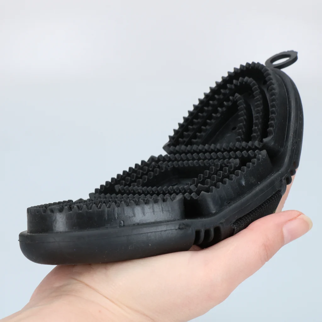 Zgrzebło do usuwania luźnych włosów z elastyczną górną częścią – Excellent Horse Flexi Brush Curry Comb - obrazek 5