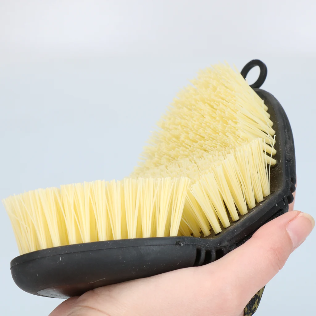 Twarda szczotka dla koni z elastyczną górną częścią – Excellent Horse Flexi Brush Scrub - obrazek 6