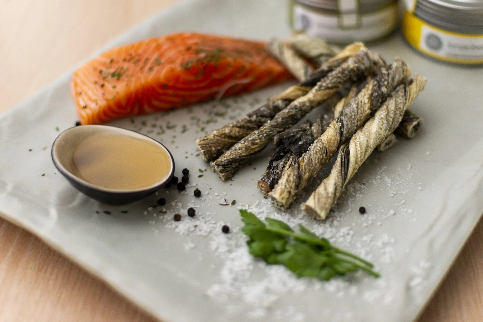 Suszone na powietrzu pałeczki do żucia z łososia, 12 cm – Braaaf Seafood Zalm Roll Sticks - obrazek 4