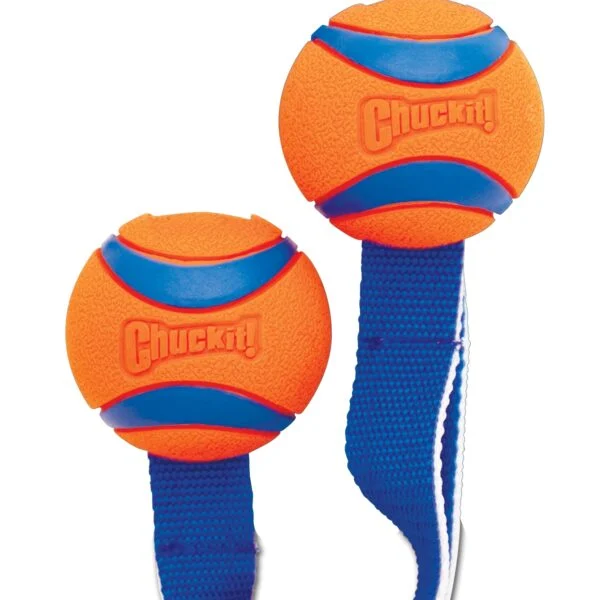Zabawka do przeciągania dla psów z 2 piłkami tenisowymi i nylonową wstążką, ø 6 cm – Chuckit! Ultra Duo Tug M
