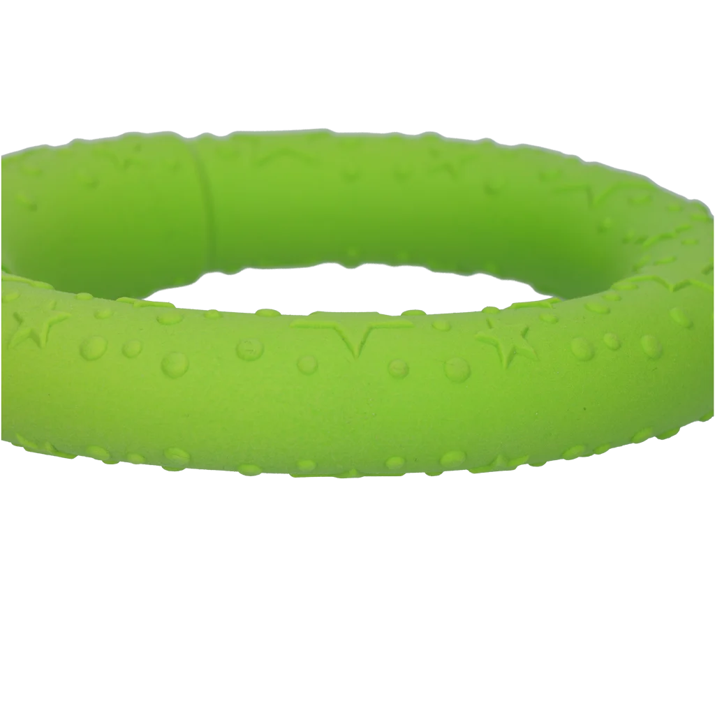 Ring dla psa z pianki gumowej, unoszący się na wodzie, zielony M, Ø 19 cm – Dog Comets UFO Ring - obrazek 4