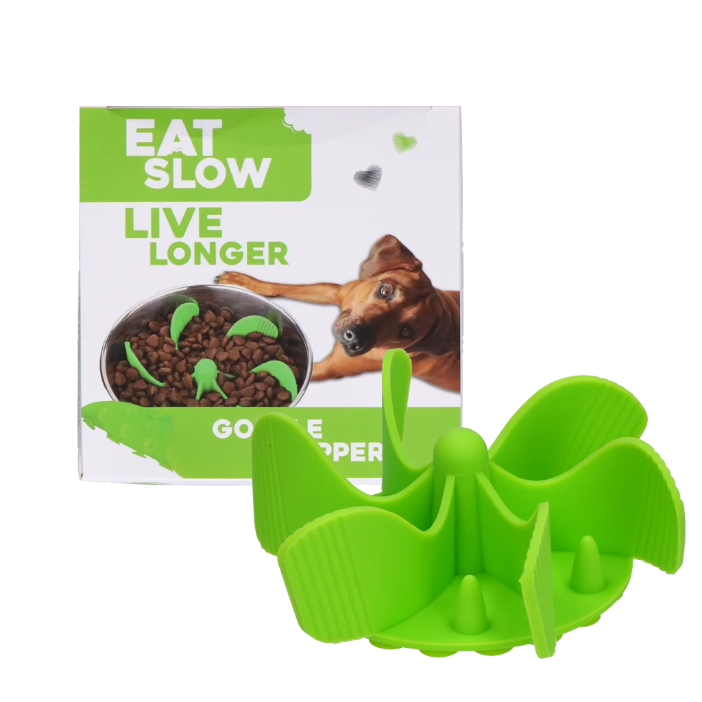 Wkład spowalniający jedzenie do miski dla psa z przyssawkami, zielony M, średnica podstawy 11,5 cm – Eat Slow Live Longer Gobble Stopper - obrazek 1