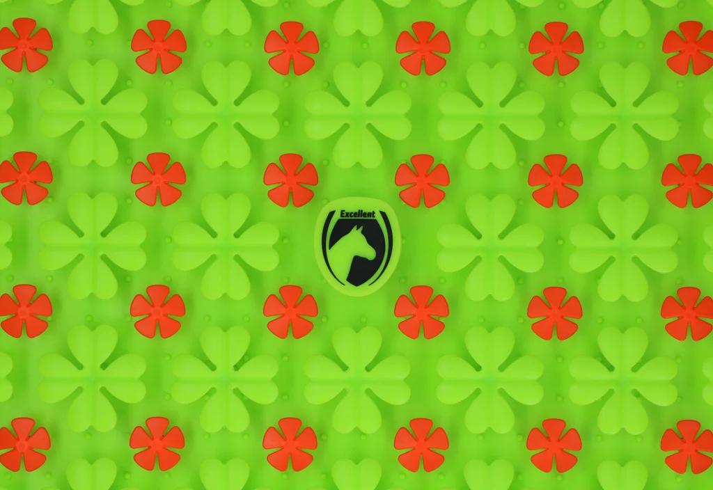 Silikonowa mata węchowa dla koni do podawania paszy, 50 x 50 cm – Excellent Horse Snuffle Mat - obrazek 5
