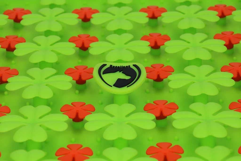 Silikonowa mata węchowa dla koni do podawania paszy, 50 x 50 cm – Excellent Horse Snuffle Mat - obrazek 6