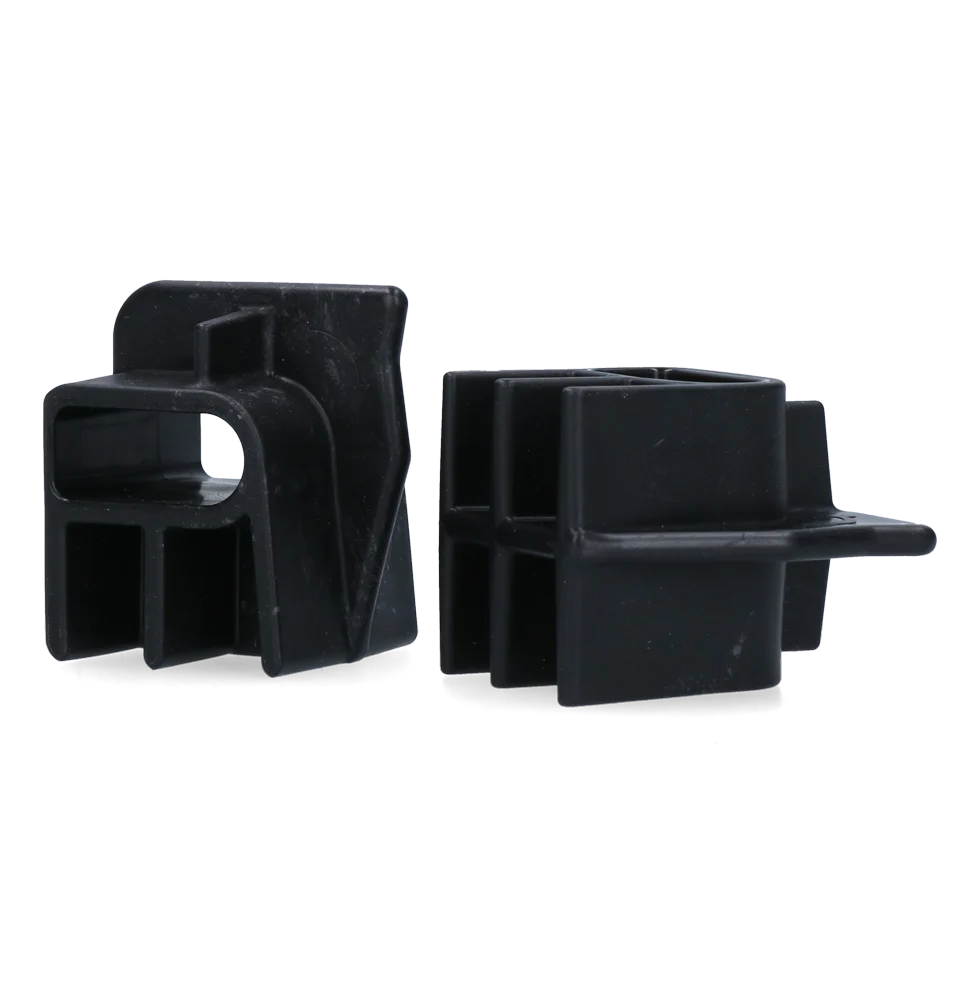 HOOI0003MA.png Plastikowy zestaw mocujący do paśnika na siano typu slow feeder 140 l – Vplast - obrazek 1