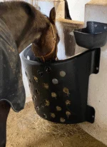 Pojemnik na siano do montażu na ścianie, 240 l – Ok-Plast Hooi Feeder XL Wandmontage - obrazek 2