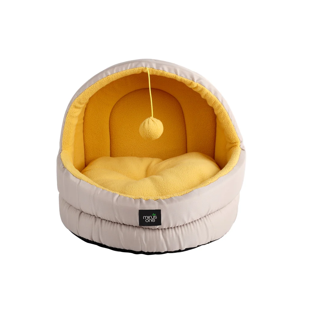 Kryjówka dla kota z polarowym legowiskiem i piłeczką do zabawy – Minus One Hideaway Cat Cave Yellow - obrazek 2