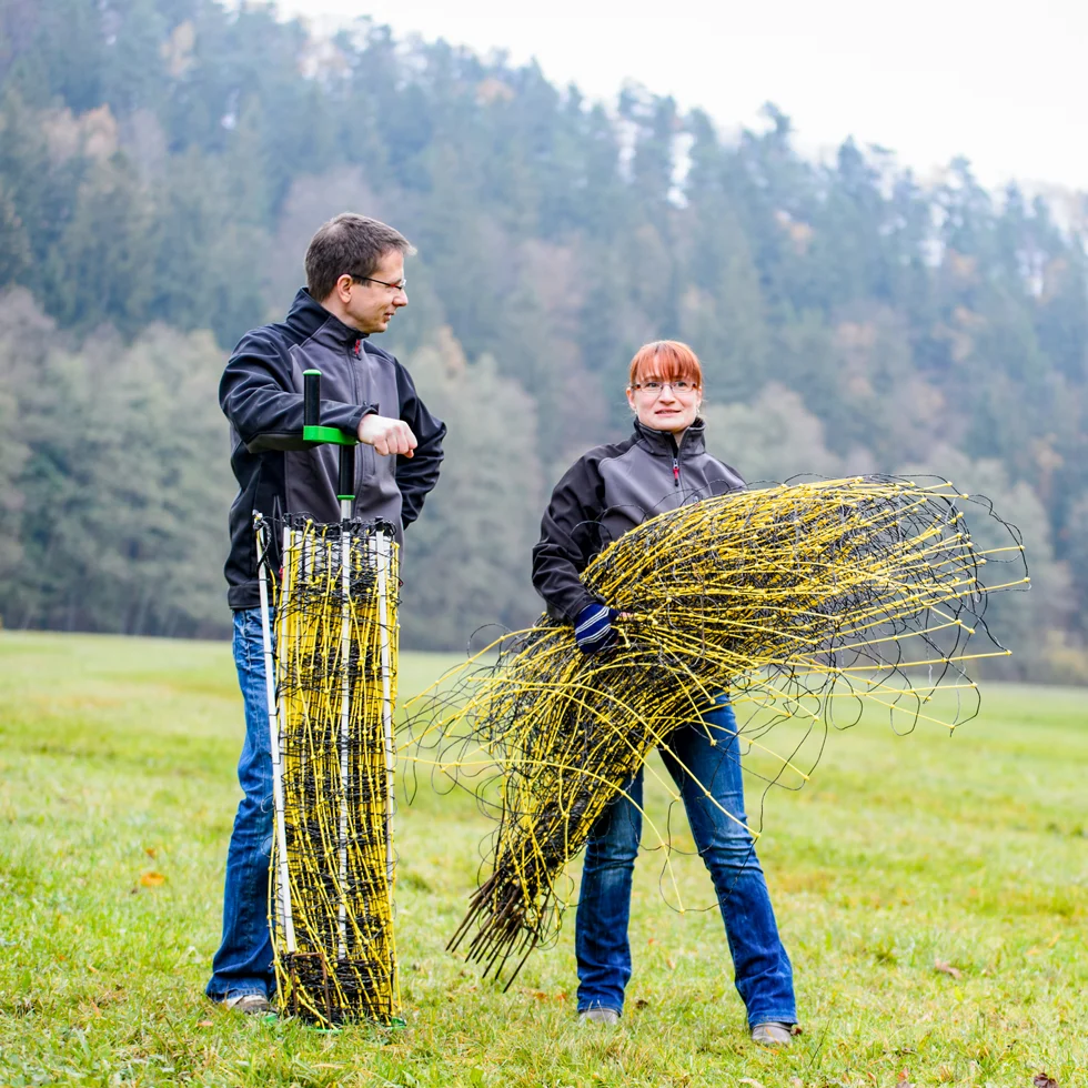 Bęben do siatek dla owiec do 125 cm, z 1 korbą i 1 drążkiem – Twist Butler - obrazek 3