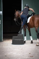 Podest do wsiadania, 3 antypoślizgowe stopnie, czarny, 53 cm – Excellent Horse - obrazek 4