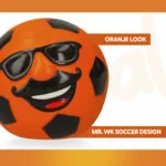 Lateksowa zabawka dla psa z piszczałką, pomarańczowa, M – Holland Mr. Dutch - obrazek 3