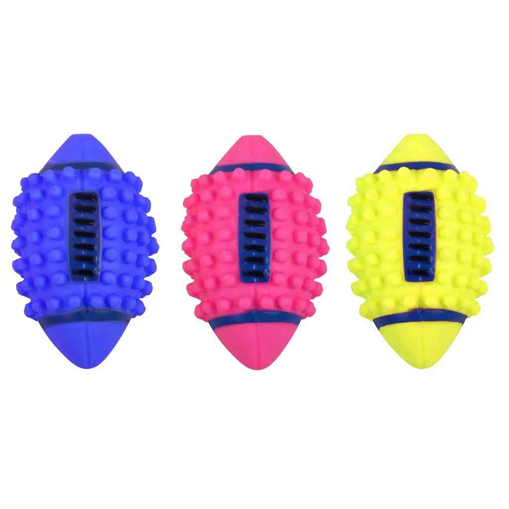 Piłka dla psa w kształcie futbolówki z winylu z piszczałką, 12,5 cm – Pawise Vinyl spiky football - obrazek 1