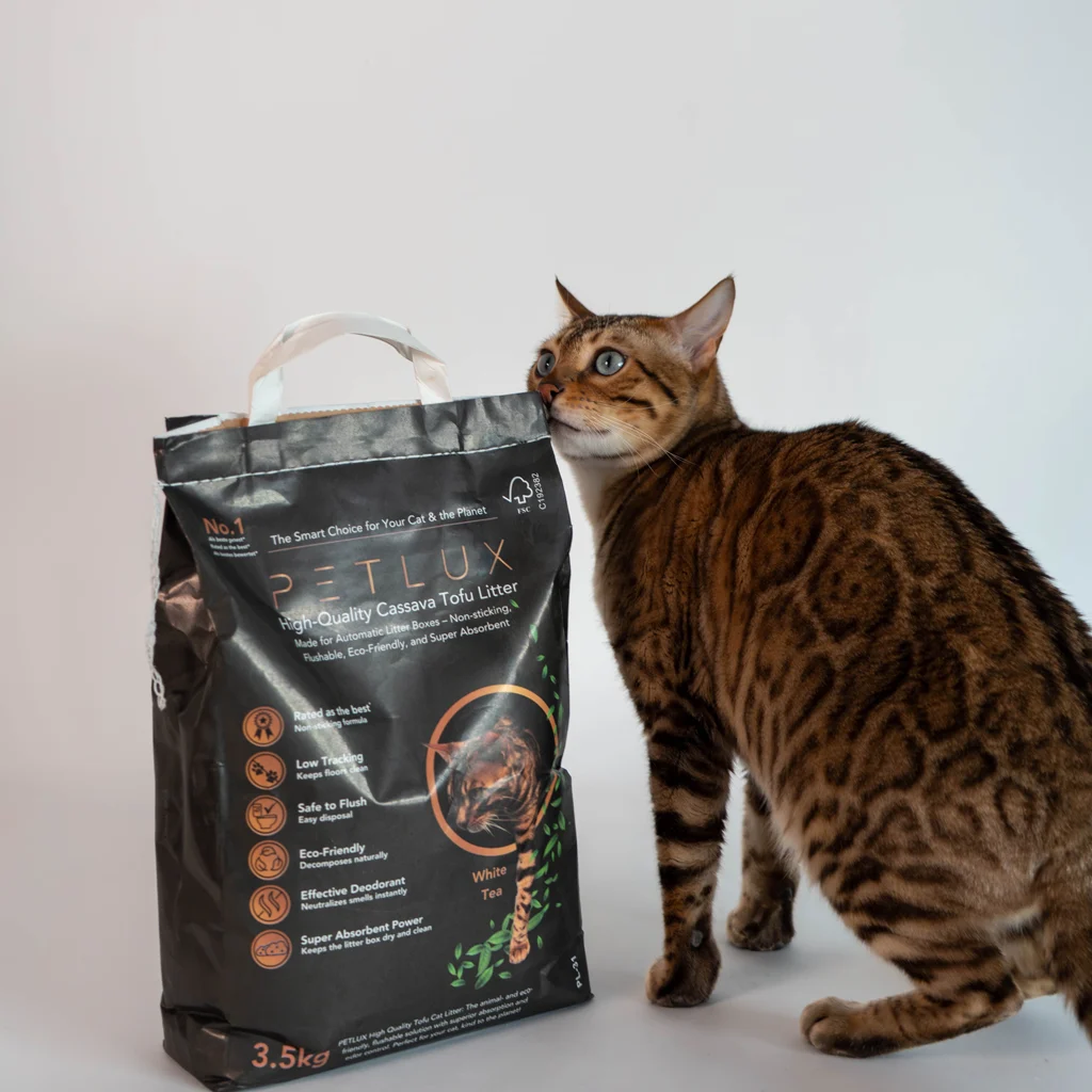 Zbrylający żwirek tofu do automatycznych kuwet, 3,5 kg – Petlux Cassave Tofu - obrazek 2