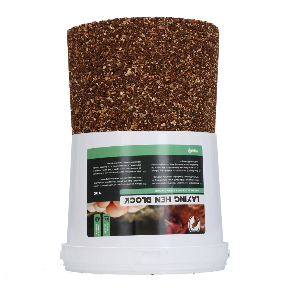 Blok do dziobania dla kur niosek z wapniem, 4 kg – Excellent - obrazek 2