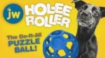 Piłka dla psa z naturalnej gumy na przysmaki, 19 cm, kolor losowy – JW Hol-ee Roller - obrazek 2