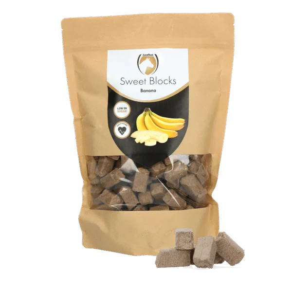 Przysmaki dla koni z bananem, niskocukrowe, 1 kg – Excellent Horse Sweet Blocks
