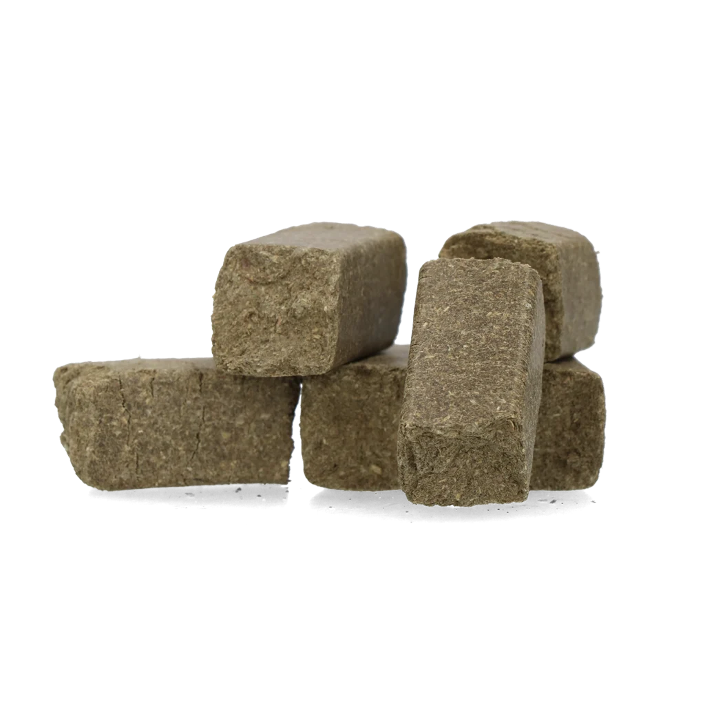Przysmaki dla koni Eukaliptus, niska zawartość cukru, 1,2 kg – Excellent Horse Sweet Blocks - obrazek 2