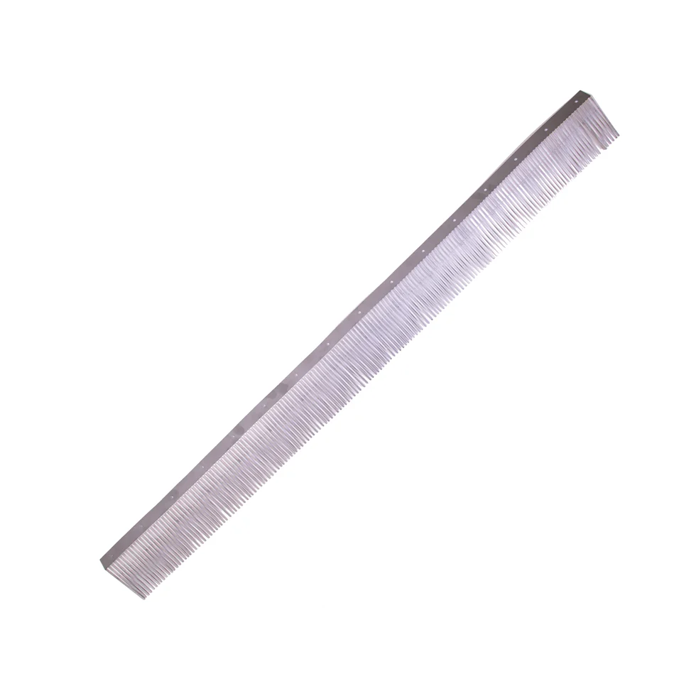 Grzebień okapu ze stali nierdzewnej do dachówek, 1000 mm, wysokość kolców 75 mm – VentiStrip XL75 - obrazek 1