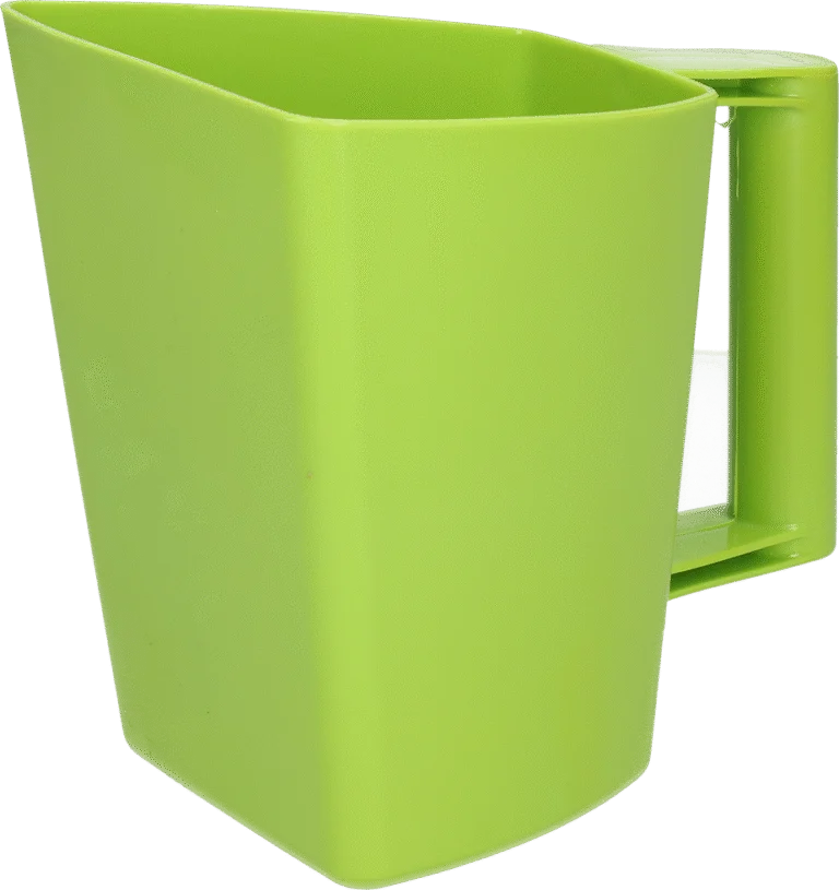 Plastikowa miarka do paszy ze skalą, 2 l, zielona – Vplast Plus