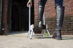 Czyścik do obuwia o wysokości 83 cm z uchwytem i 3 szczotkami - obrazek 2