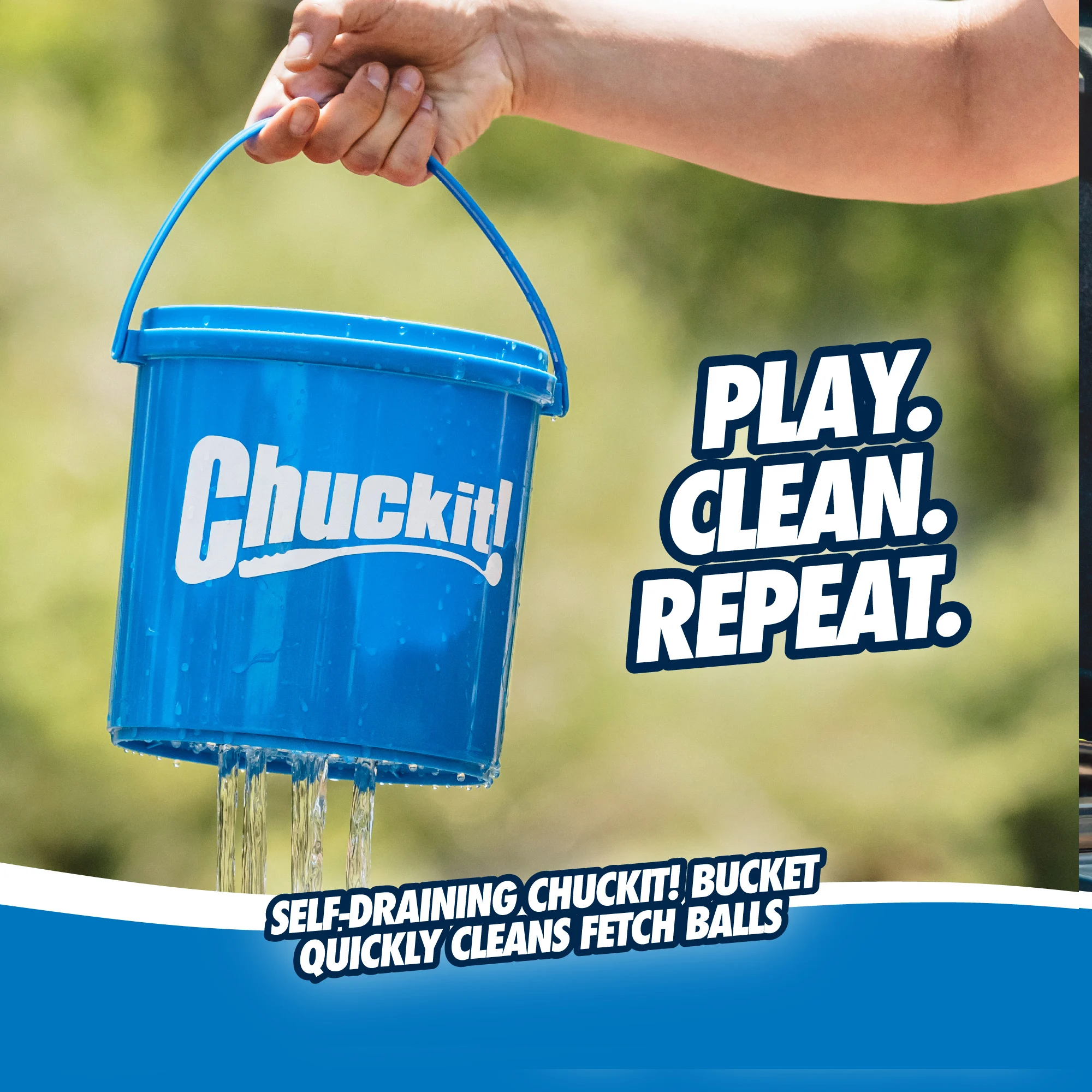 Zestaw piłek dla psa z wiaderkiem i otworami odpływowymi, 8 piłek M – Chuckit! Bucket - obrazek 5